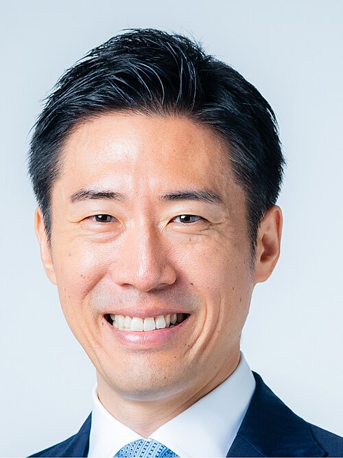 塩崎彰久の写真