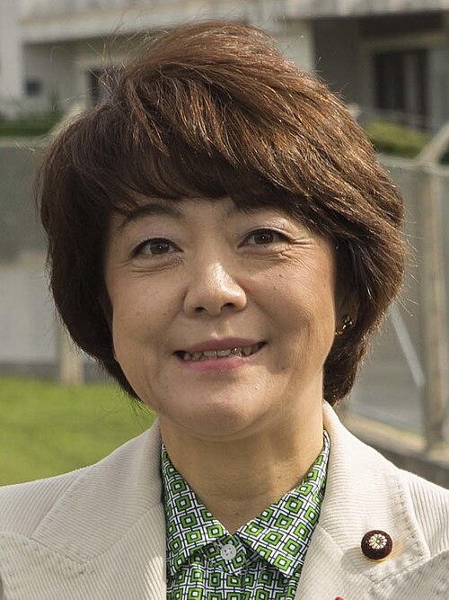 島尻安伊子の写真